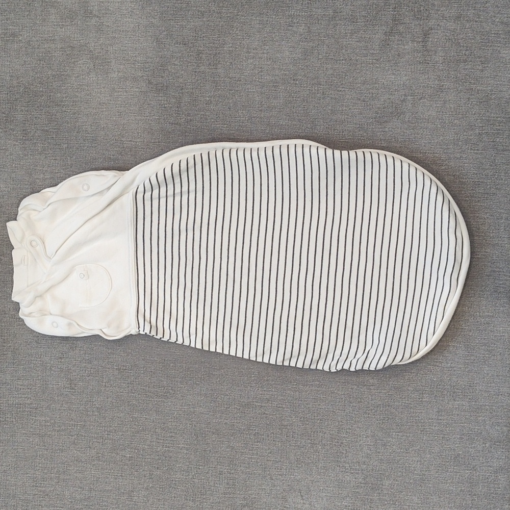 Baby Mori Striped Baby Zipper Swaddle